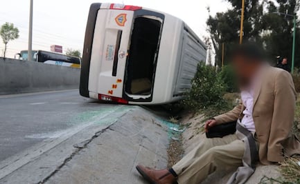 Caos en la México-Pachuca: bloqueo y volcadura en el carril del Metrobús