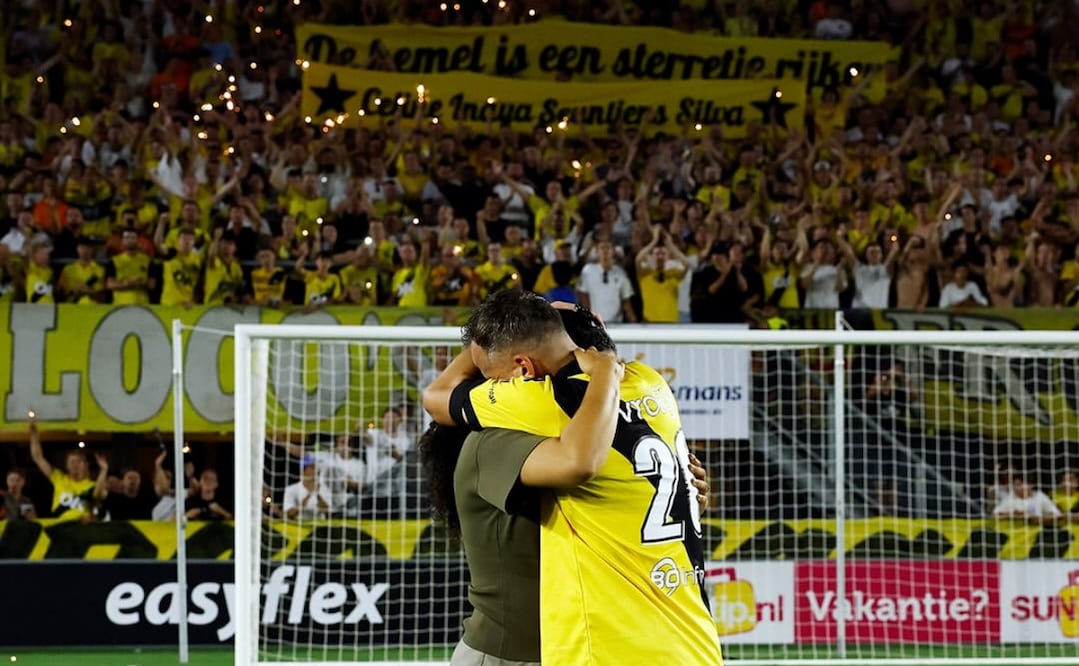 Afición rinde homenaje a la hija fallecida de Mats Seuntjens en Países Bajos. Foto: Especial