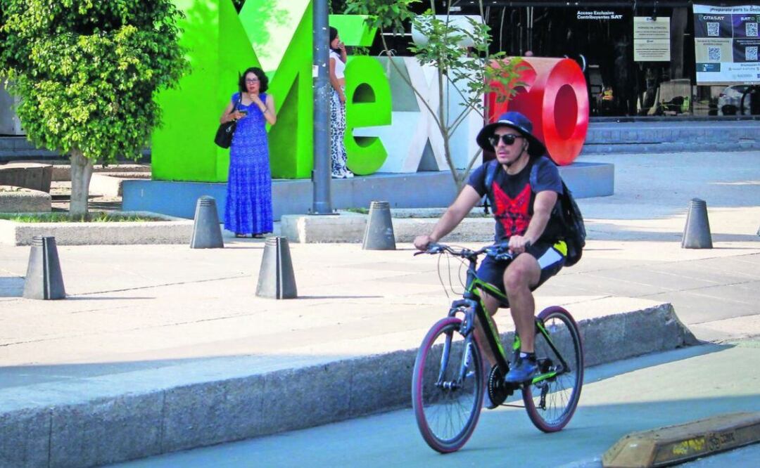 Ciclistas en banquetas y sentido contrario: el dilema de la movilidad en la CDMX