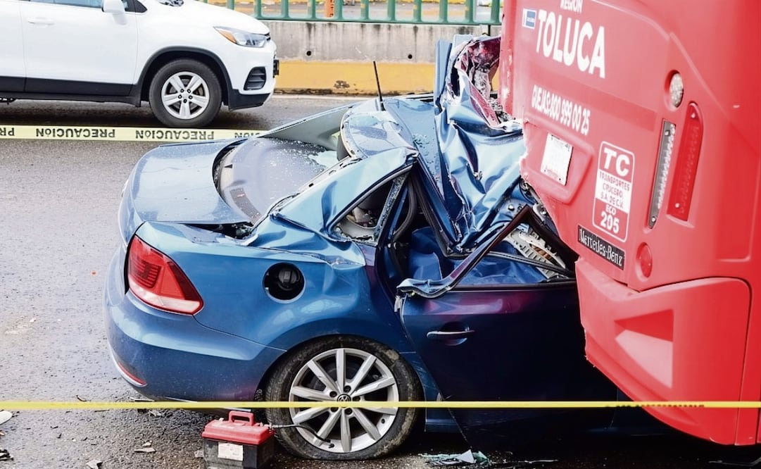 Accidente en Toluca dejo dos muertos. Foto: Especial