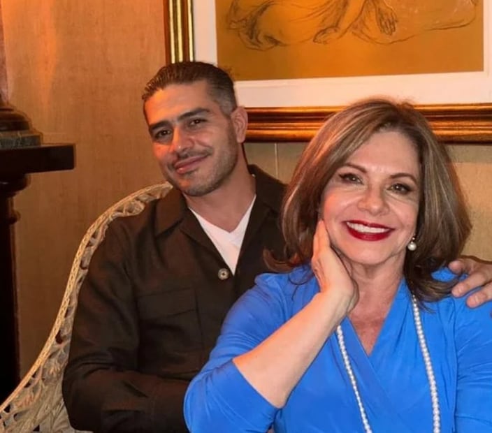 María Sorté y su hijo, Omar García Harfuch (Foto: Instagram)