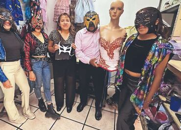 ¿Quién dijo que la moda y la lucha libre no combinan? Diseños Cris te enamoran con su historia