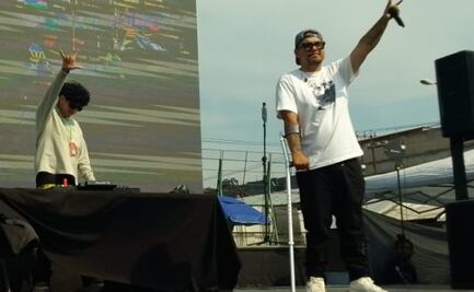 Aczino estrena disco en el barrio bravo de Tepito