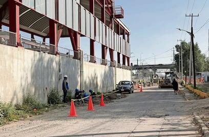 Obras del Tren Suburbano al AIFA dejan sin acceso peatonal a vecinos de Tultitlán