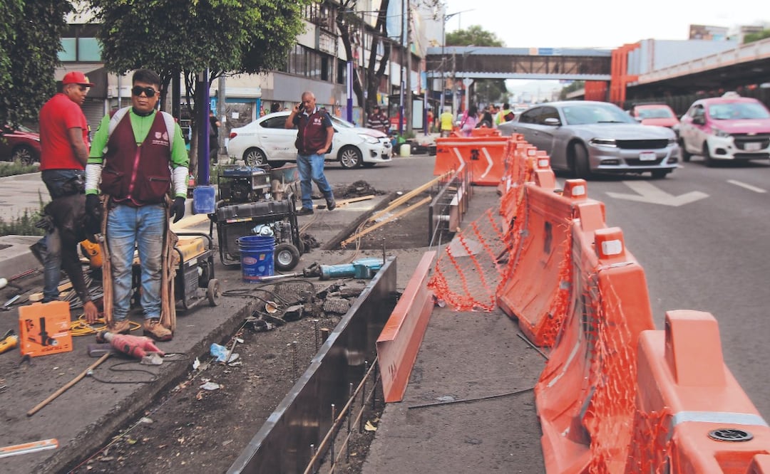 Ciclovía en Tlalpan ¿Qué dicen peatones y usuarios tras arranque de su construcción?
Imagen: CUARTOSCURO. DARÍO LUNA EL GRÁFICO