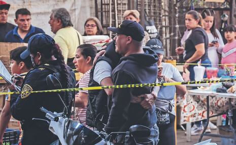 Se echan "al Brayan" en calles de Tepito, su hijo quedó gravemente herido tras balacera