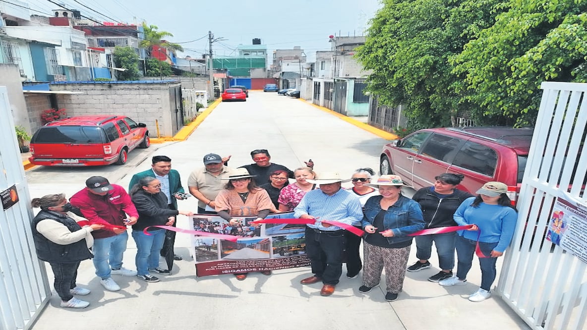Repavimentan calles de Ecatepec (Especial)