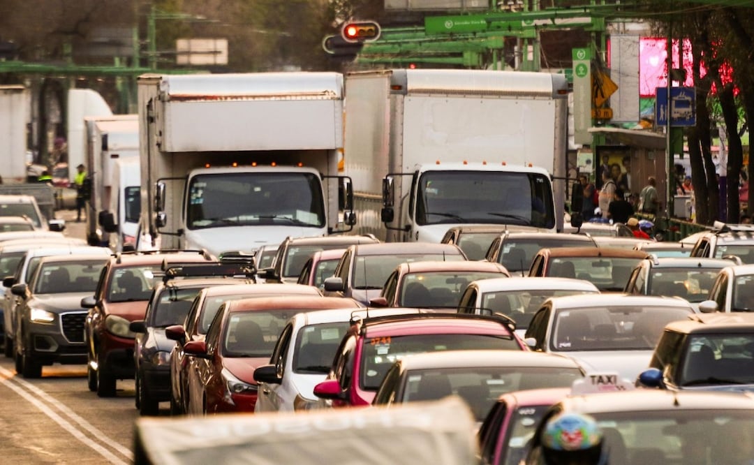 Tráfico de hoy: Marchas y Eventos deportivos afectarán el tránsito de la CDMX
Imagen: Cuartoscuro