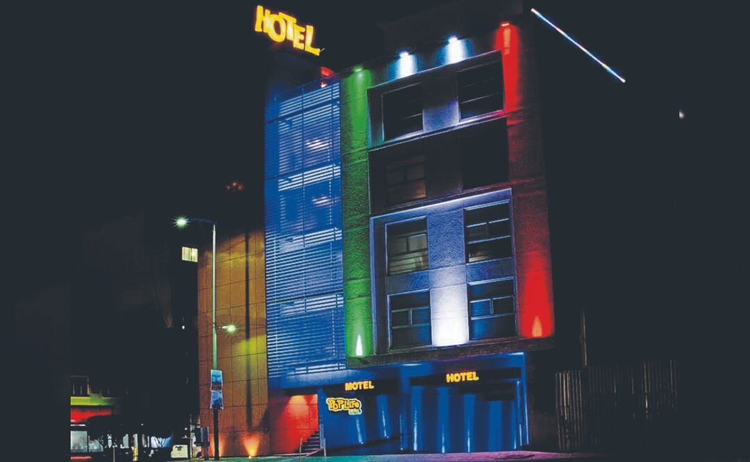 Mujer muere dentro de un hotel en la Benito Juárez. Foto: (Especial)