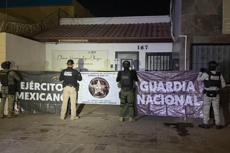 Hallan más sueros vitaminados durante cateo en Sonora, investigan distribución