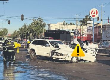 Muere hombre tras ser embestido varios metros por una camioneta en calzada Ermita Iztapalapa