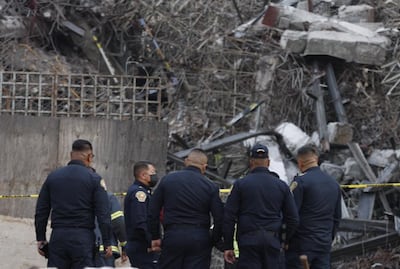 Rescatan tercer cuerpo tras colapso de edificio en Calzada San Antonio Abad, continúan labores