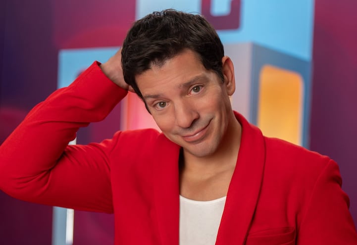 ¿Le gusta vestirse como mujer? Yahir confiesa que se pondría la ropa de Karina Torres en LCDLFMX4