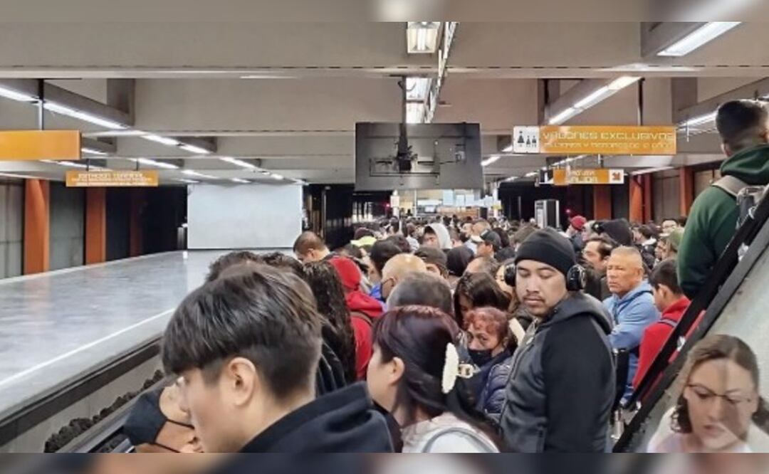 Metro CDMX presenta retrasos. Foto: (Especial)