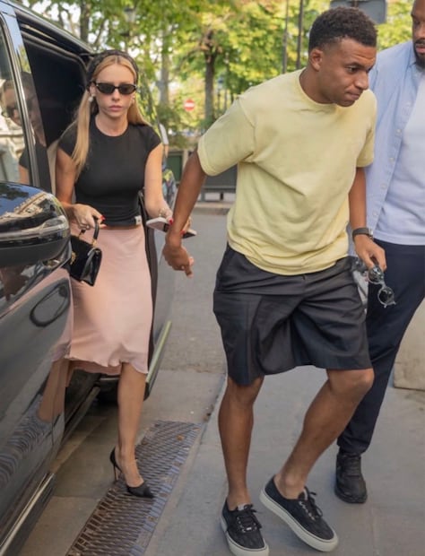 Kylian Mbappé y Ester Expósito (Vía: Redes)