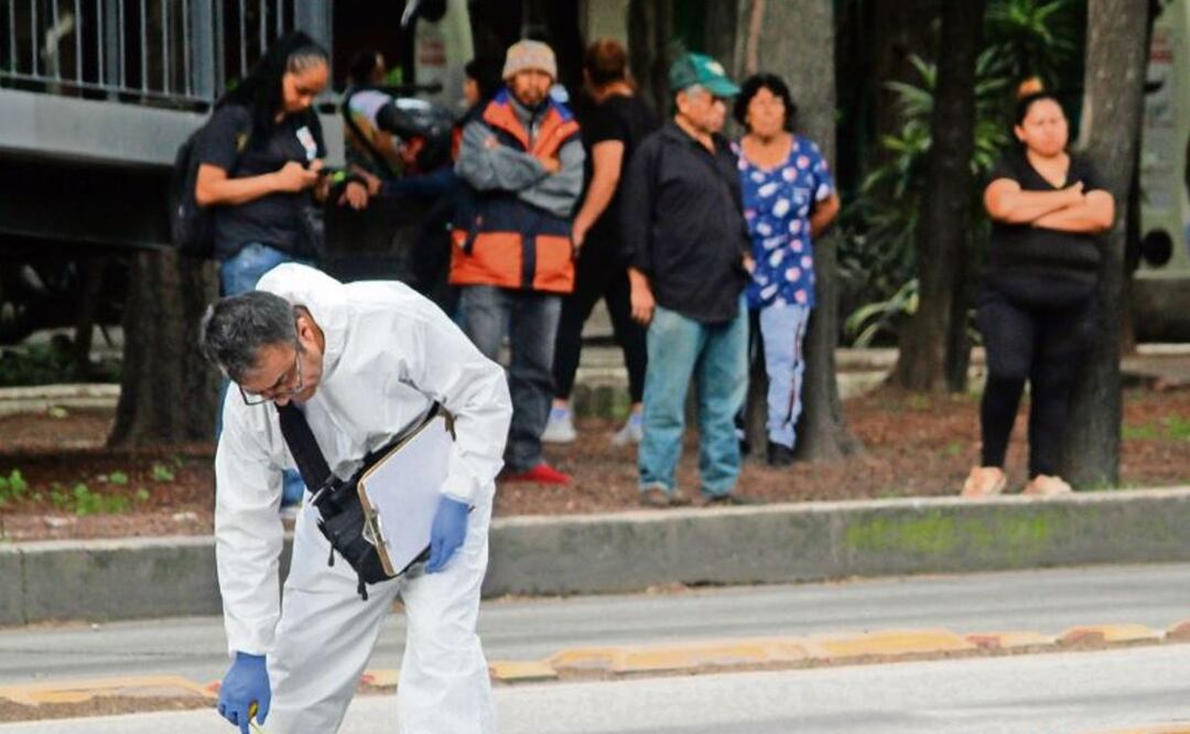 A unos metros del puente peatonal, abuelito muere al ser atropellado en Iztacalco