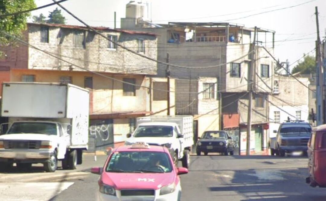 Sicarios matan a chavo de 17 años mientras atendía su puesto de alitas, en CDMX