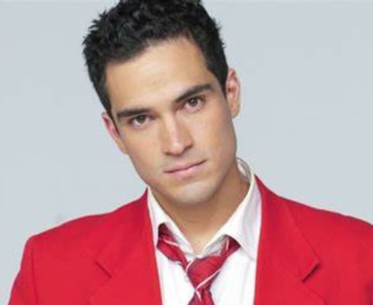 Alfonso Herrera (Vía: Redes)