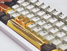 Empresa china da a sus trabajadores piezas de oro con valor de hasta 827 mil pesos