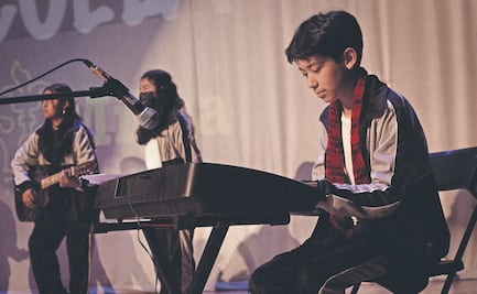 Pequeños músicos conquistan escenario en concierto navideño