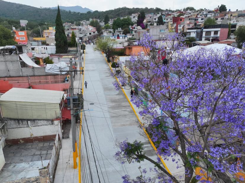 Foto: Especiales (El gobierno de Ecatepec continúa pavimentando calles y arreglando camellones)