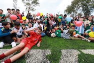 ¡Más “fubol”! Entregan cancha en Ecatepec