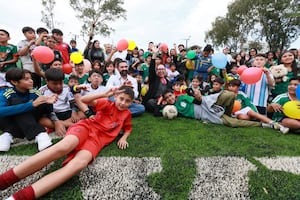 ¡Más “fubol”! Entregan cancha en Ecatepec