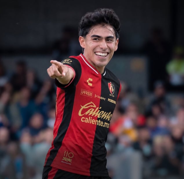 ¡12 MILLONES POR MONTIEL! Atlas prepara el bombazo del torneo
Vía: X