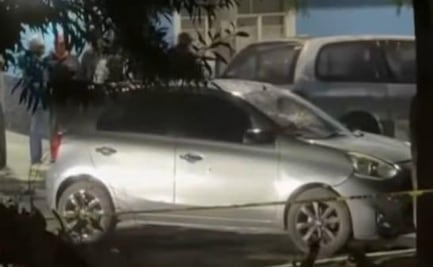 ¡Acechados! Homicidas atacan a una pareja en Ecatepec, asesinan al conductor, la copiloto fue herida