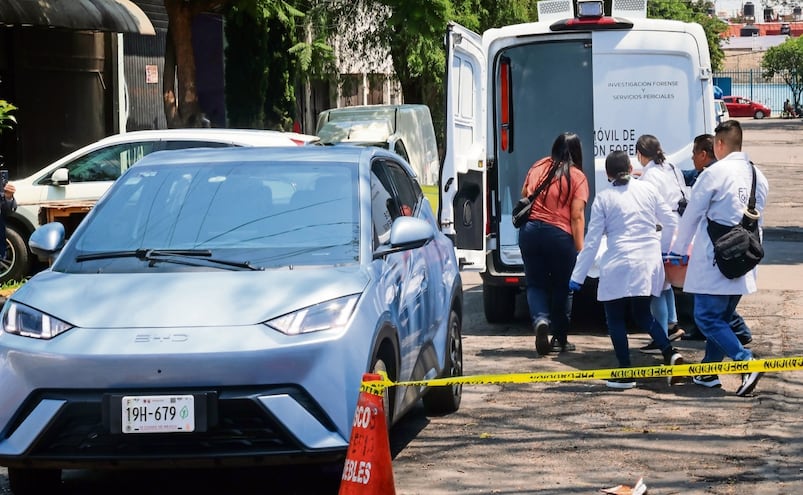 Riña entre conductor de taxi y pasajero acabo con el cliente muerto, tras recibir descarga eléctrica