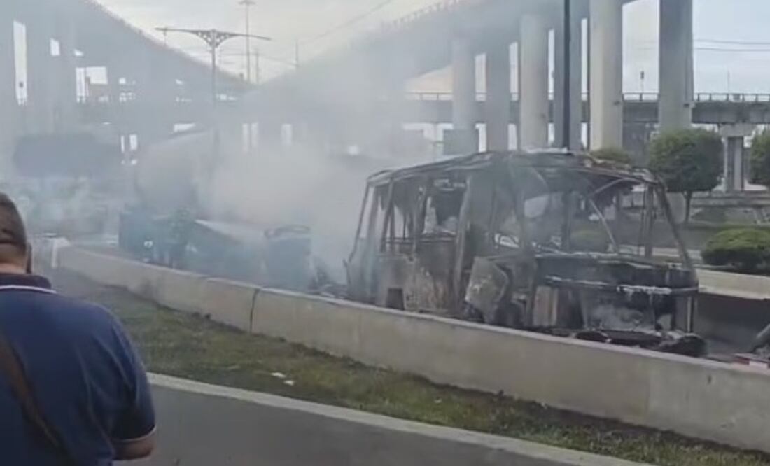 Explosión de pipa de gas en el Puente de la Concordia. Foto: (SSC)