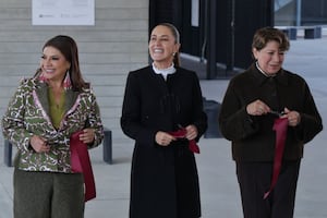 Inauguran tramo del Tren Interurbano “El Insurgente” con conexión al Metro Observatorio