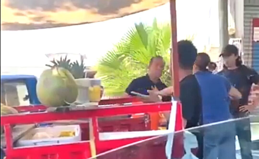 Foto: Especiales (Conflicto: Ambulante vs locatario en Tehuacán ¿quién tiene la razón?)