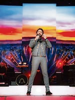 Protege el legado de los Fernández, “El Potrillo” anuncia nuevo disco