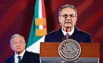 ¡Plata, plata! Octavio Romero Oropeza es un funcionario de altos ingresos y propiedades