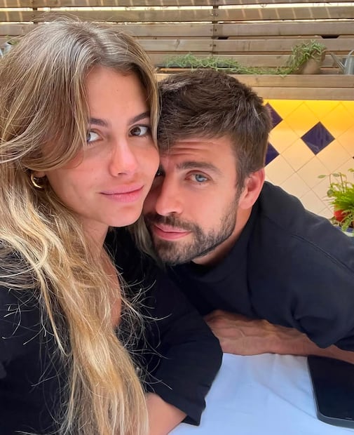 Gerard Piqué y Clara Chia (Vía: Instagram)