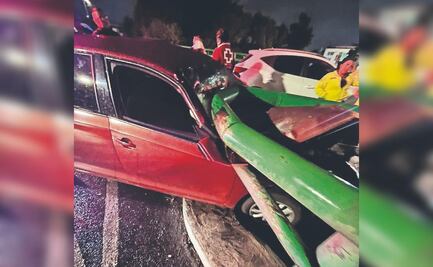 Automovilista clava contra un muro a su acompañante en Periférico Oriente ¿Qué provocó el accidente?
