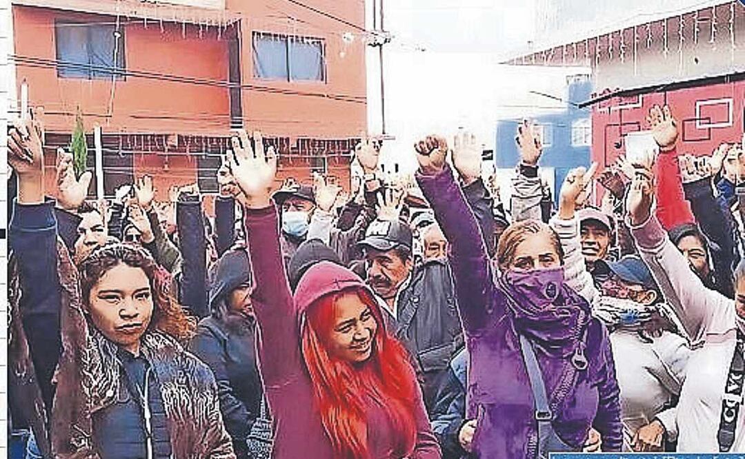 Tumban a la 4T a mano alzada votan contra cambio de nombre en colonia de Tultitlán