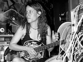Fallece Jennifer Finch, bajista de L7, a sus 59 años, días después de anunciar que sufría de cáncer