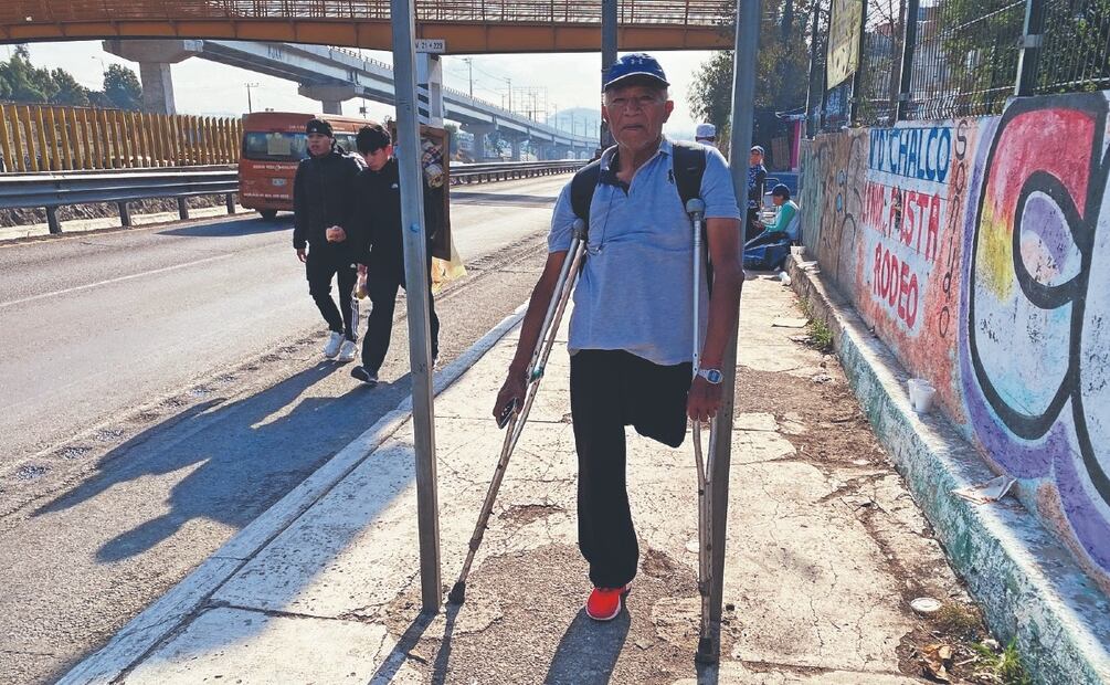 La historia de Silviano, el peregrino que viaja con muletas a la Basílica de Guadalupe
Imagen: EMILIO FERNÁNDEZ, LUIS CAMACHO Y HUGO SALVADOR. EL GRÁFICO