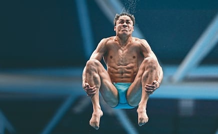 Osmar Olvera es admirado por los ojos chinos