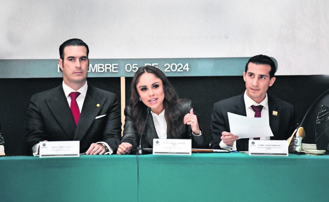 Con grandes figuras a su Lado, Paola Longoria Inicia su gestión en la Comisión del Deporte