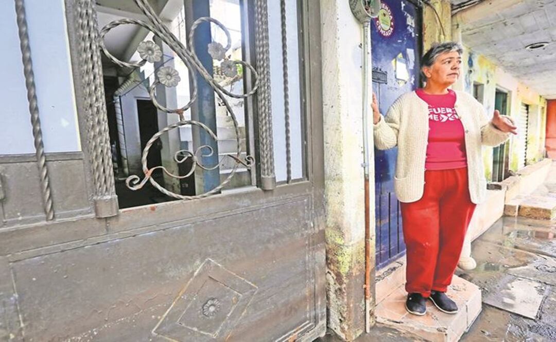 Sumergidos en aguas negras: La dolorosa historia de una familia que perdió todo, en Chalco