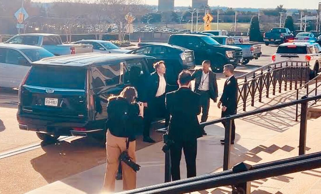 Elon Musk en el Pentágono (Foto: Reddit)