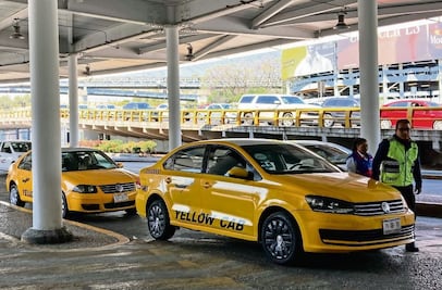 Taxistas del AICM exigen igualdad ante apps de transporte, rumbo al Mundial 2026