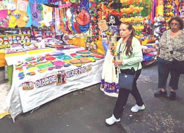 Día de Muertos 2025: ¿Cuánto cuesta poner una ofrenda? Compradores responden