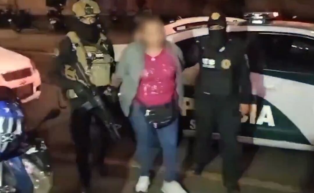 Desmantelan deshuesadero de autos de alta gama en Iztapalapa