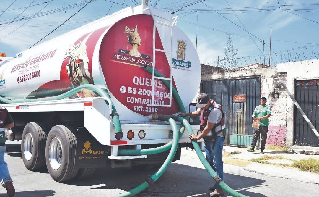 Pipas de agua GRATIS para los habitantes de Nezahualcóyotl 