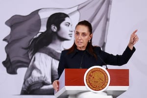 ¿Te perdiste La Mañanera? SEP arreglará escuelas públicas y se denunciarán muertes a manos del ICE en los temas de HOY