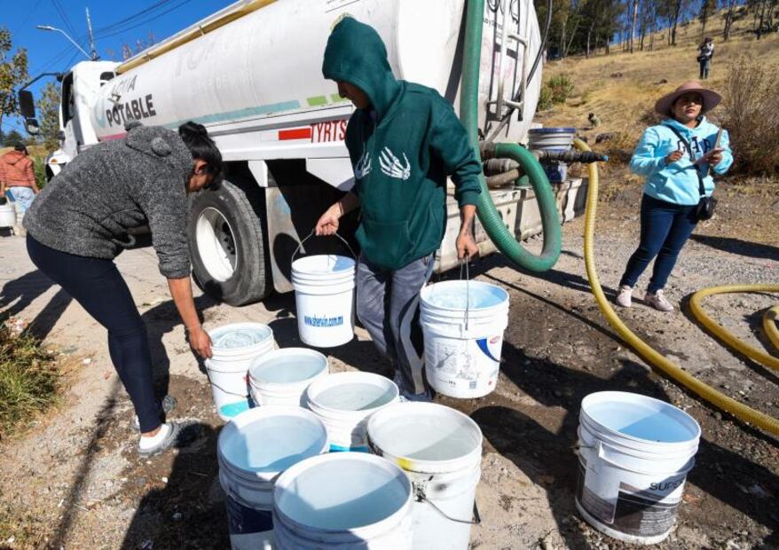 964423_problemas_de_agua_en_toluca_-5.jpg_web.jpg